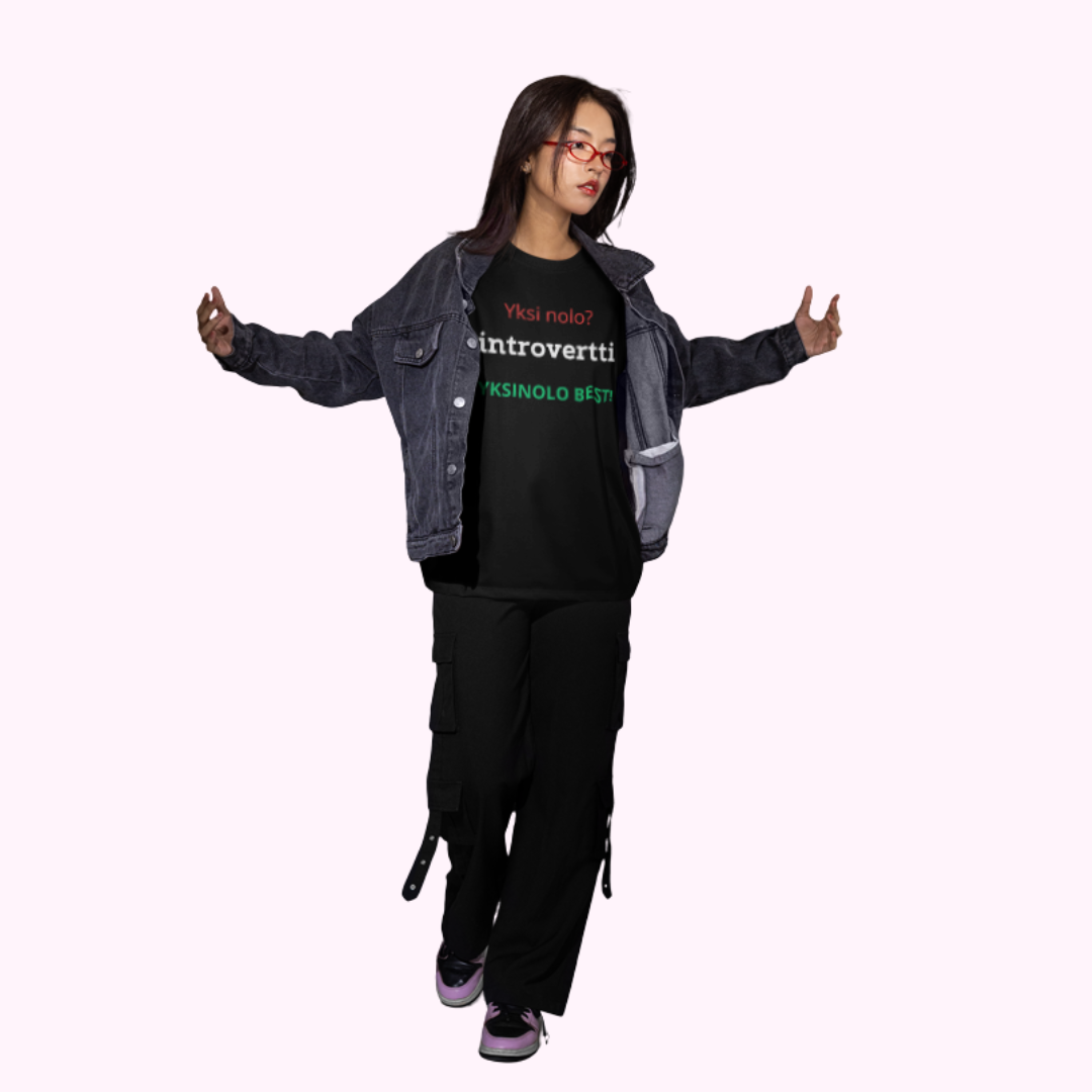 T-paita "Yksi nolo introvertti"