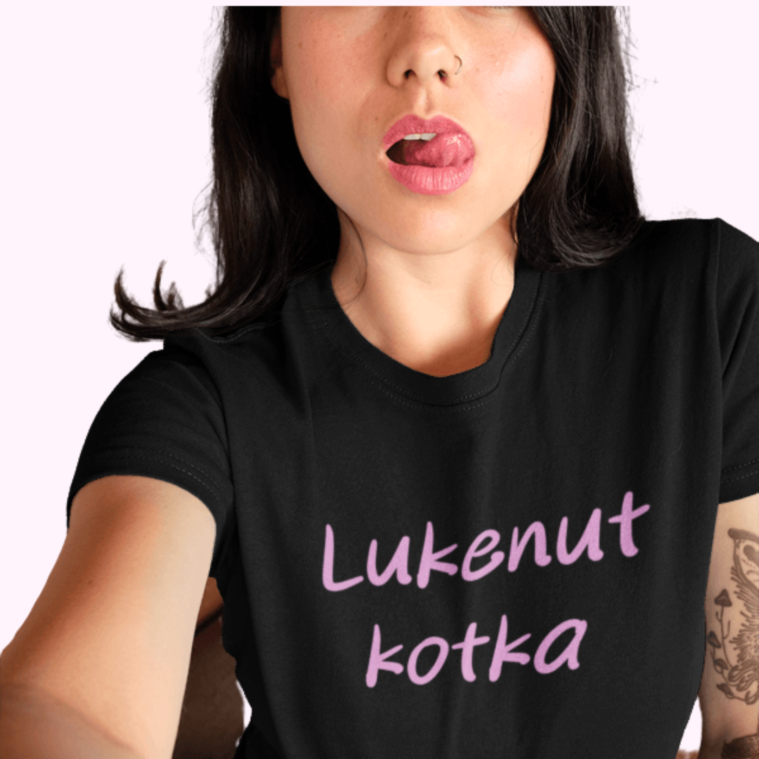 T-paita "Lukenut kotka" sananmuunnosten ystäville