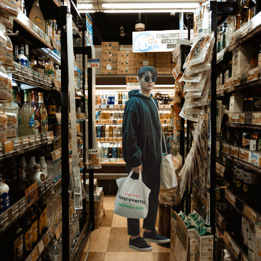 Kangaskassi Yksi nolo introvertti - yksinolo best!